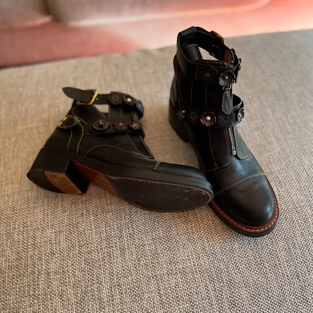 COPY - New Coach shoes/booties women 8.5 new metal flowers - Picture 3 of 4